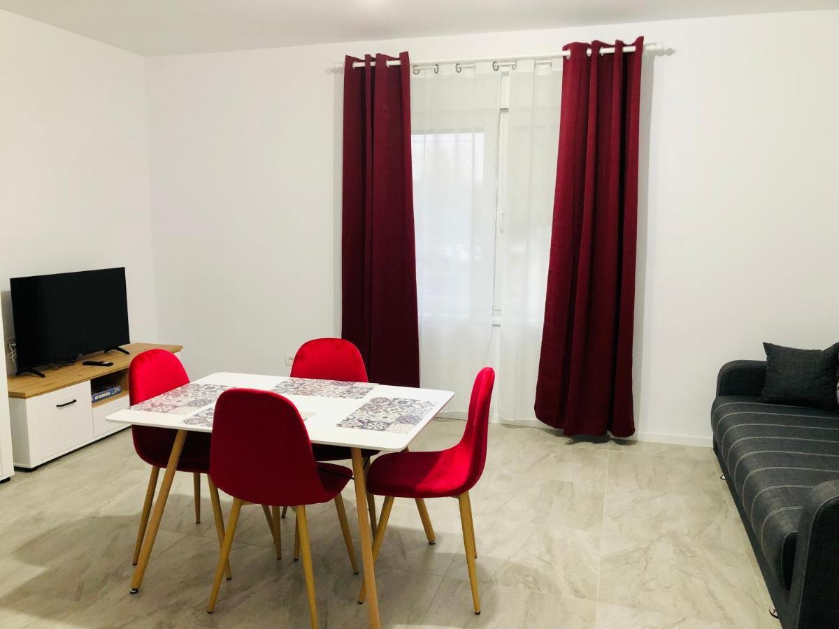 New And Modern Apartments In Villa, Near City Center M36 Temesvár Kültér fotó