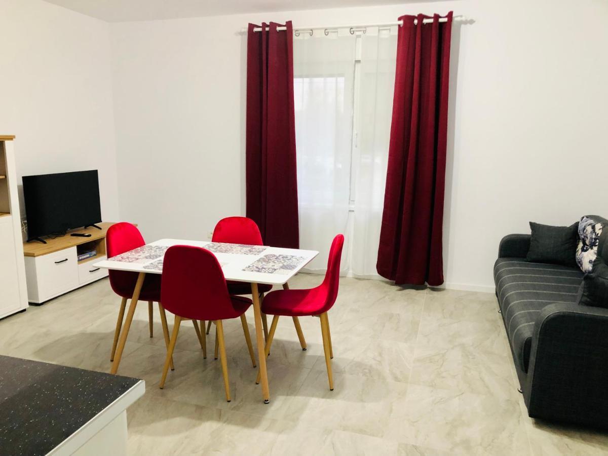 New And Modern Apartments In Villa, Near City Center M36 Temesvár Kültér fotó